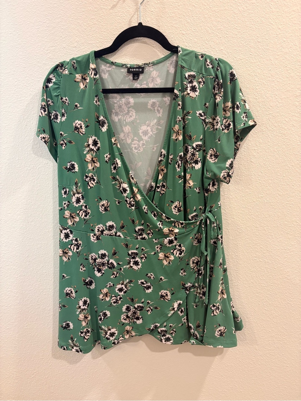 torrid Green Floral Wrap Blouse with Side Tie